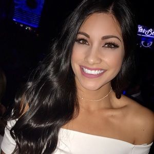 Meet your Posher, Deanna